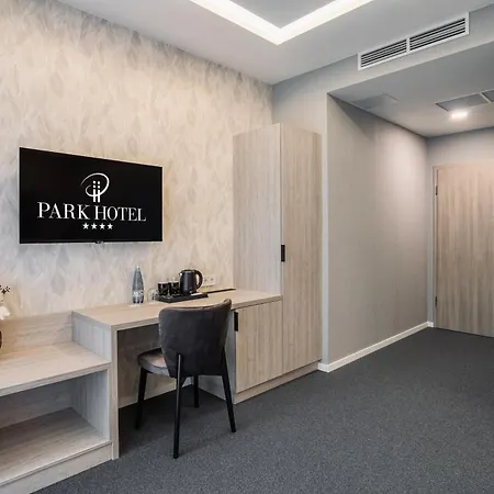 Park 4*
